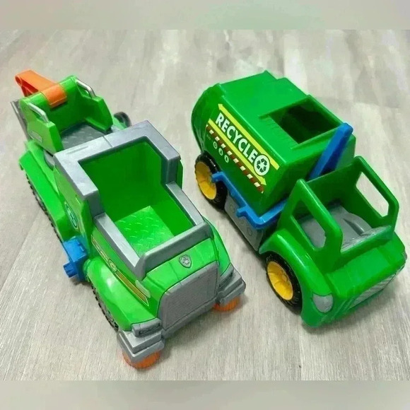 PAW PATROL Rocky's Ultimate Recycling Truck Toy Truck Only - Picture 1 of 10